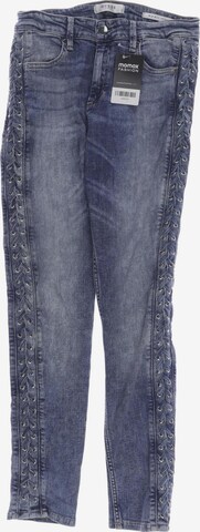 GUESS Jeans in 27 in Blue: front