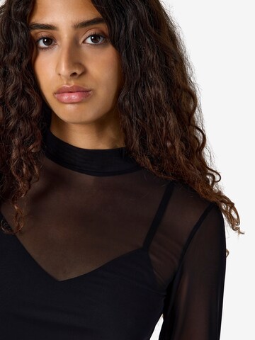 Tricou 'NMPERCY' de la Noisy may pe negru