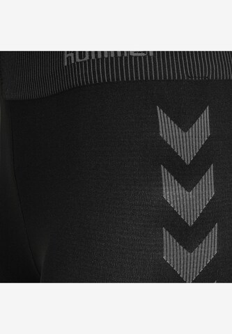 Hummel Skinny Sportunterhose in Schwarz