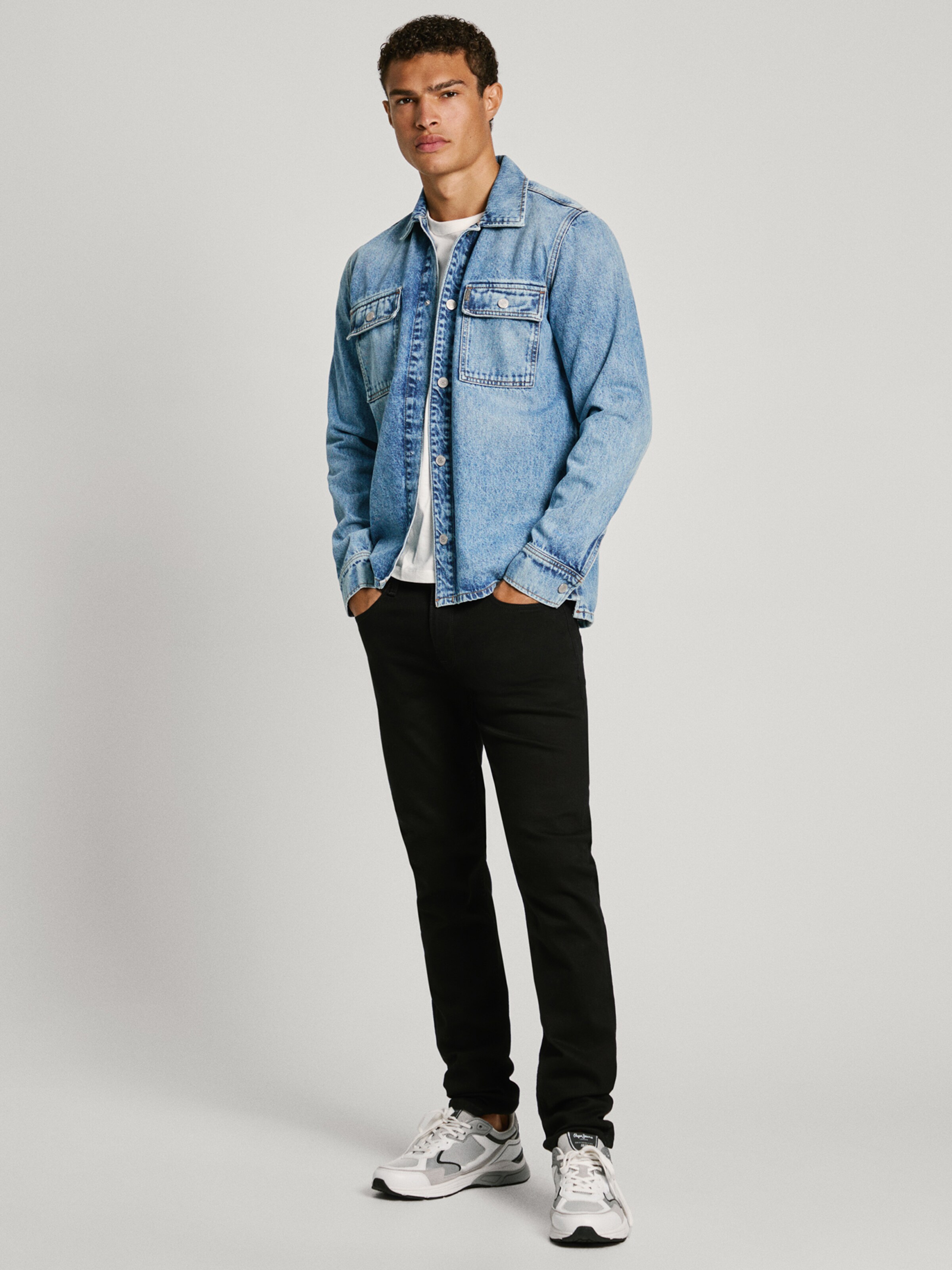 Grey jeans blue denim jacket hotsell