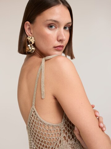 Pullover di MOTIVI in oro