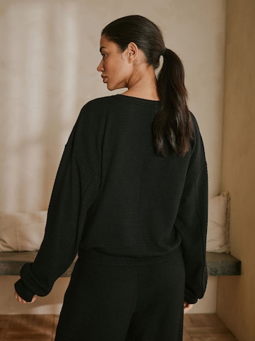 B by Ted Baker Tröja i svart