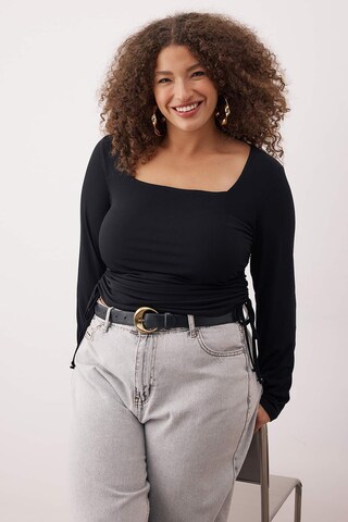 Trendyol Curve - Camiseta en negro