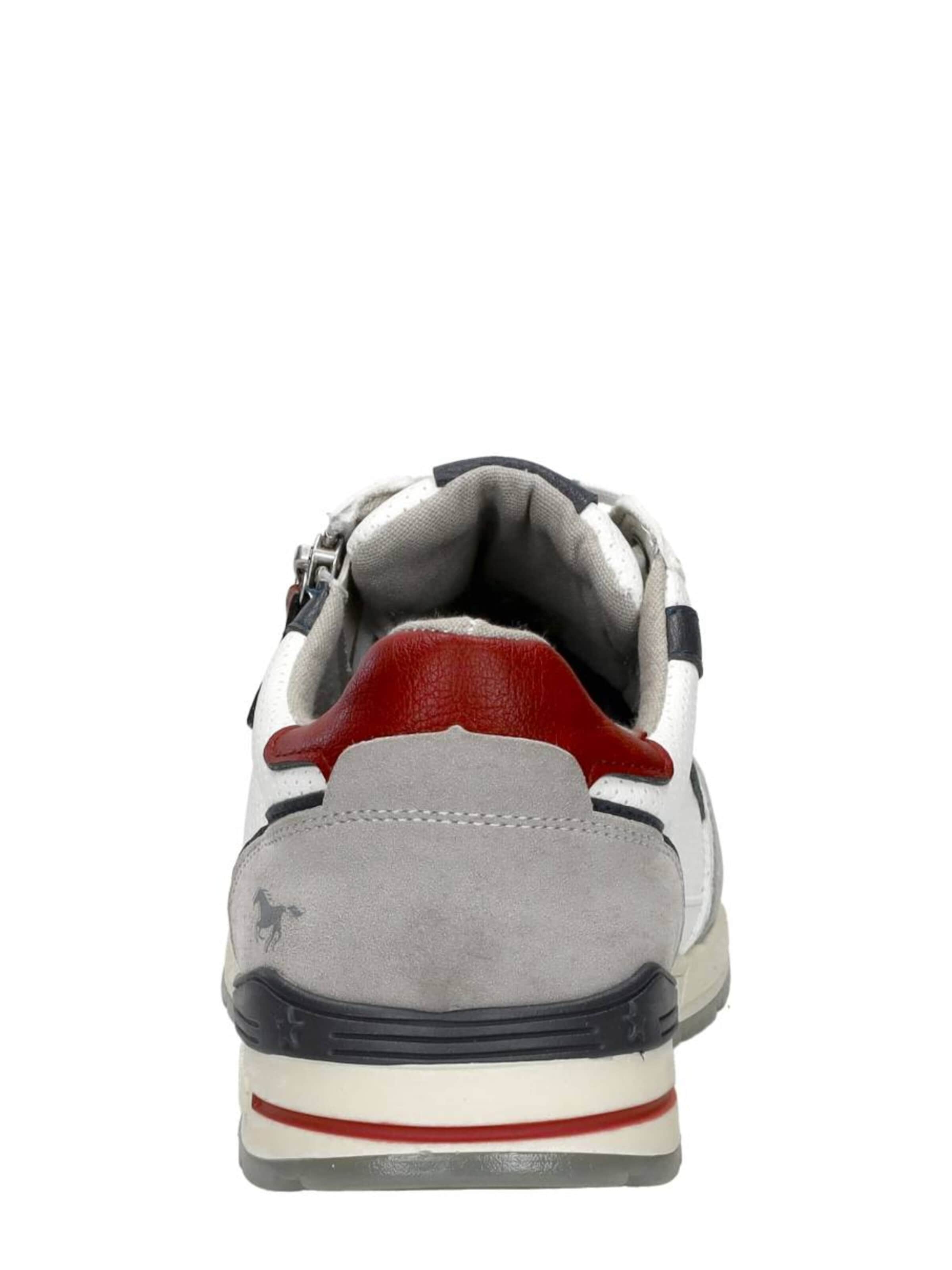 Baskets basses 'Sneakers Laag' MUSTANG en blanc