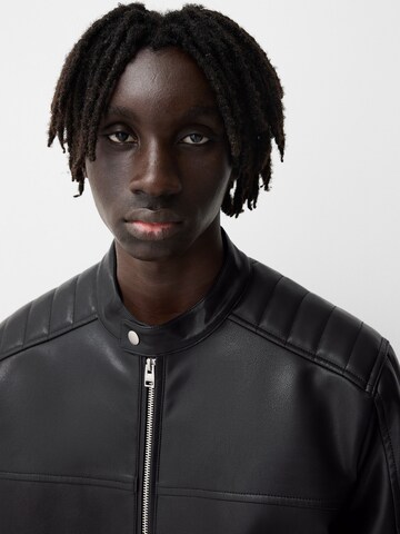 Geacă de primăvară-toamnă de la Bershka pe negru
