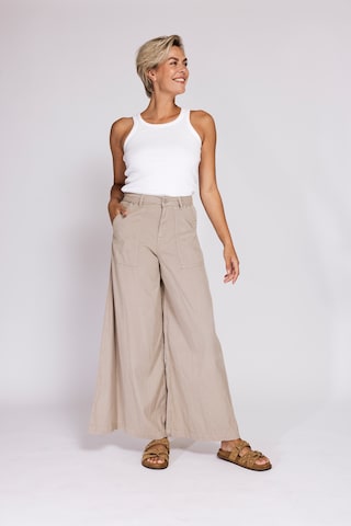 Zhrill Wide leg Pants in Beige