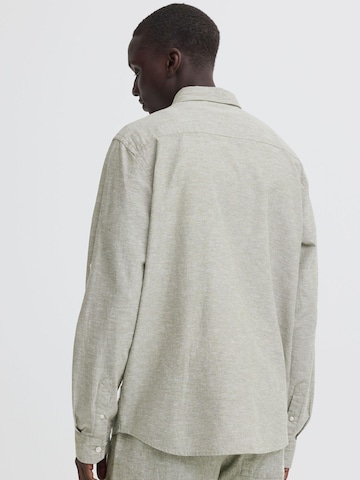 Regular fit Camicia ' BHAban Slub Linen Mix ' di BLEND in verde