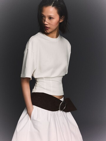 Bershka Póló 'Efecto Corse' - fehér: elől