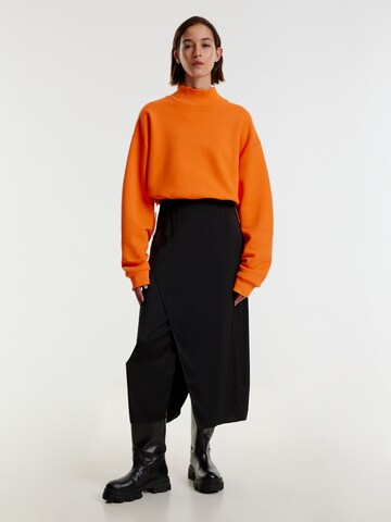 EDITED Sweatshirt 'Ayaka' in Oranje