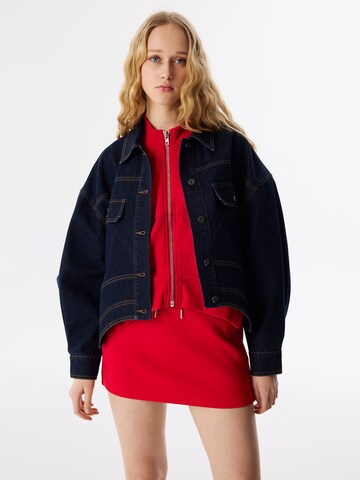 Twist Tussenjas in Blauw: voorkant