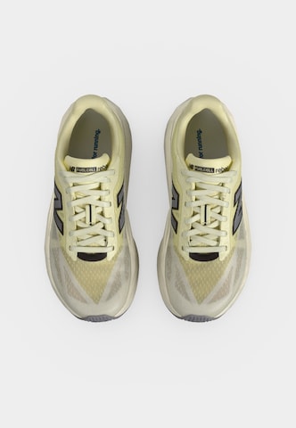 žalia new balance Bėgimo batai 'FuelCell Rebel v5'