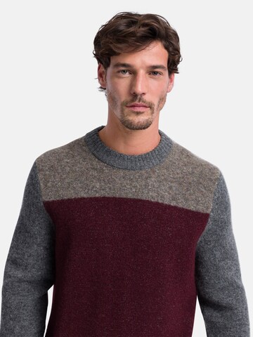 PIERRE CARDIN Sweater in Red