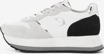 Sneaker bassa di CAFè NOIR in bianco: frontale