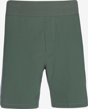 Loosefit Pantaloni sportivi di PUMA in verde: frontale