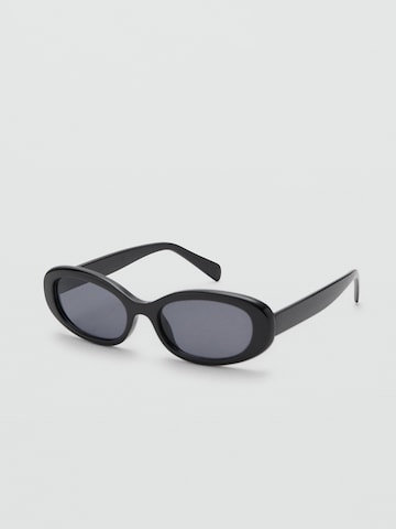 MANGO Okulary przeciwsłoneczne 'NANTES' w kolorze czarny: przód