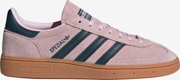 ADIDAS ORIGINALS Низкие кроссовки 'Handball Spezial' в Ярко-розовый: спереди