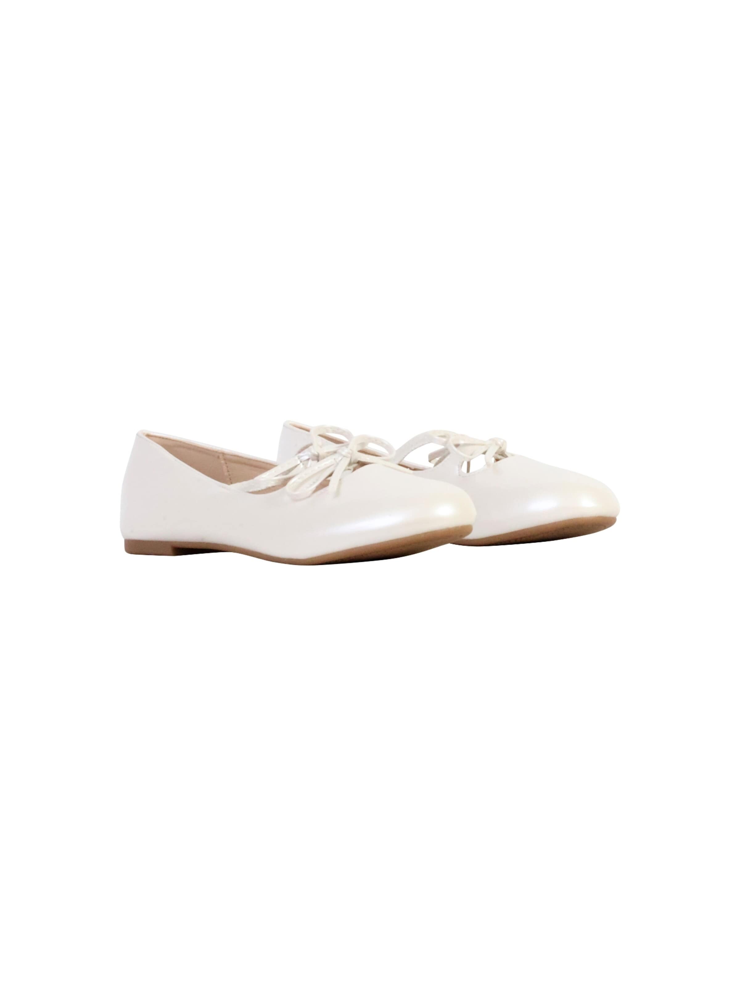 Ballerina 'Supermodische Ballerinas für Kinder mit Gummizügen' di POTI PATI in bianco