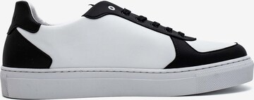 LOCI Sneaker  'Sieben' in Weiß