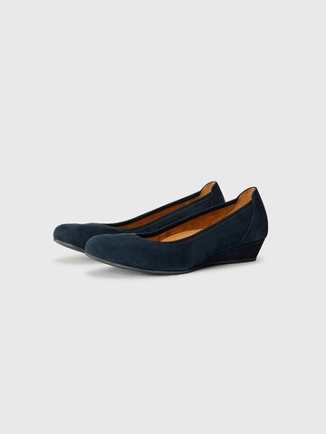 GABOR Pumps in Blauw