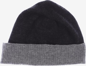 Love Moschino Hut oder Mütze One Size in Grau: predná strana
