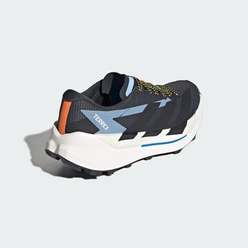 Chaussure basse 'Agravic TT' ADIDAS TERREX en noir