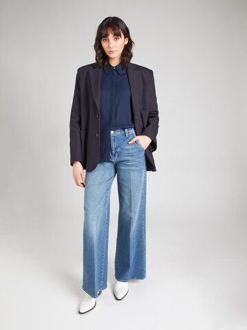 TOMMY HILFIGER Bluza | modra barva