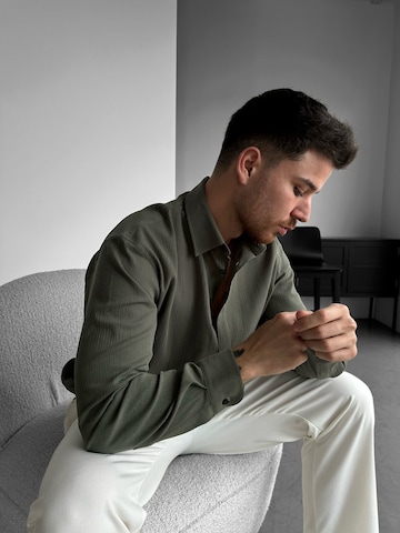 Comfort fit Camicia 'Regular Fit Cotton Shirt - Green' di Kleidermafia in verde
