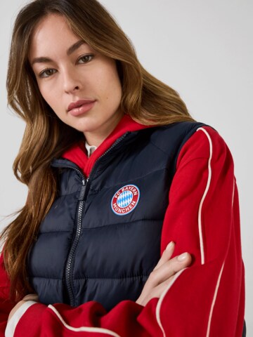 FC BAYERN MÜNCHEN Vest in Blue