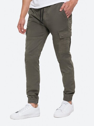 Threadbare Slimfit Hose 'Bloomfield' in Grün: Vorderseite