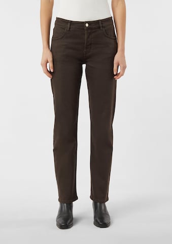 Coupe slim Jean COMMA en marron : devant