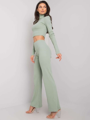 Madnezz House Pantsuit in Green: front