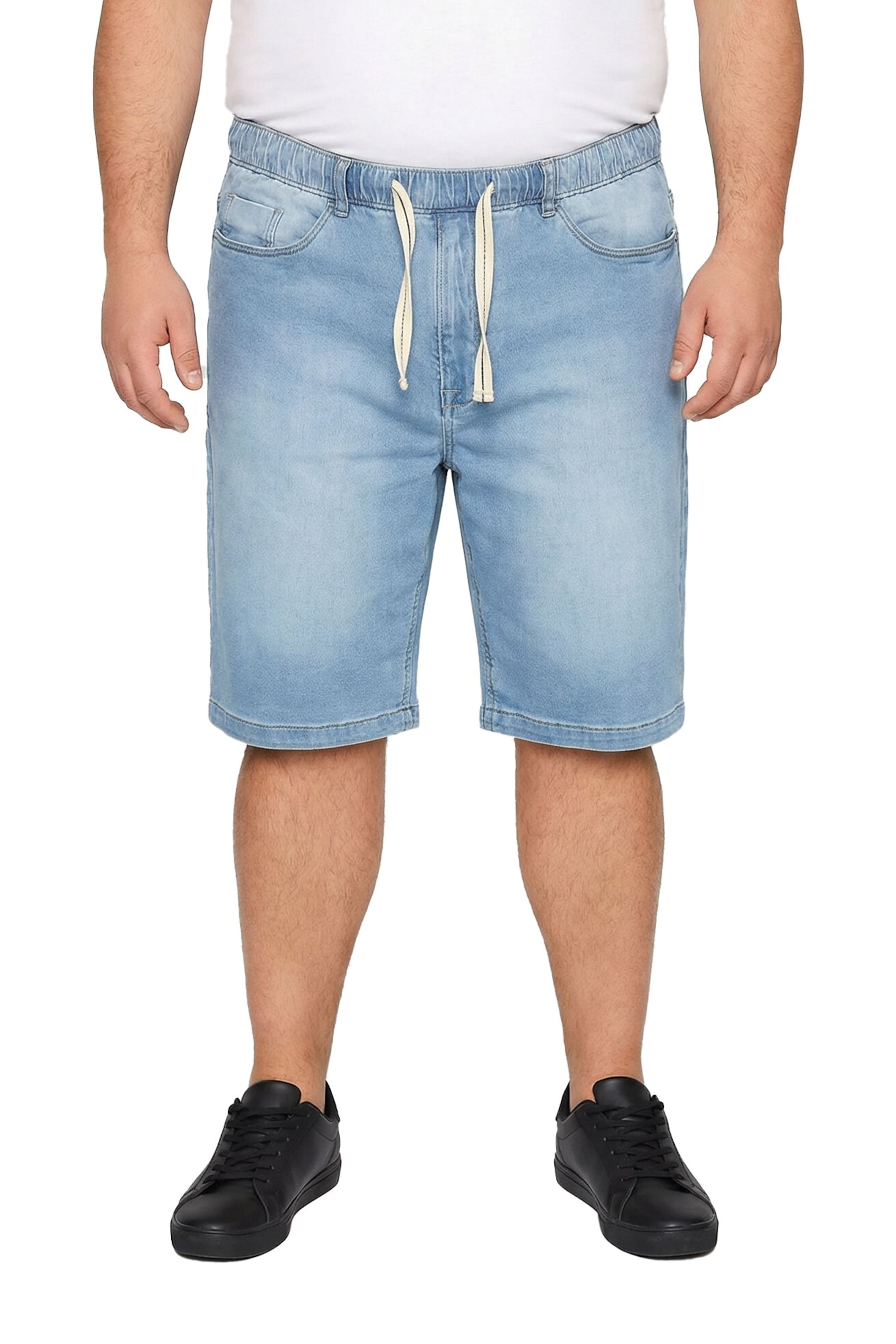 Men Plus Regular Jeans in Blau: Vorderseite