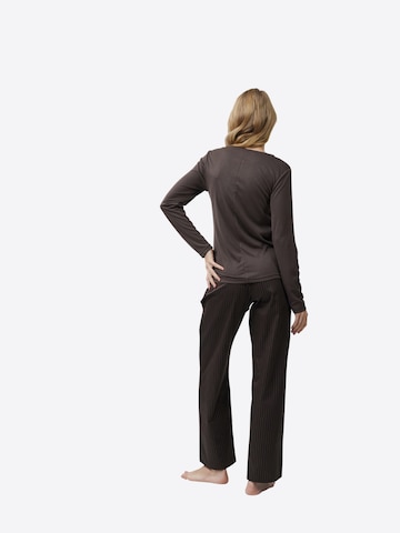ARUELLE Pyjama 'Nelia' in Braun