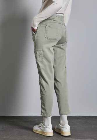 STREET ONE Regular Cargo Hose in Grün