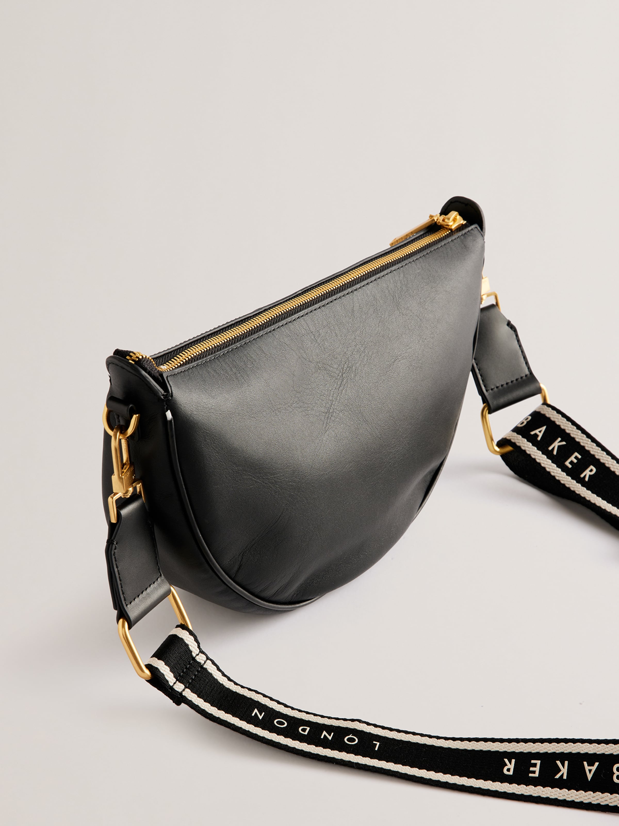 Ted Baker Crossbody bag in Black ABOUT YOU