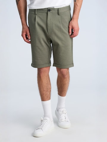Lindbergh Regular Chino in Groen