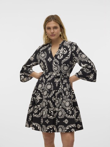 Robe VERO MODA en noir : devant