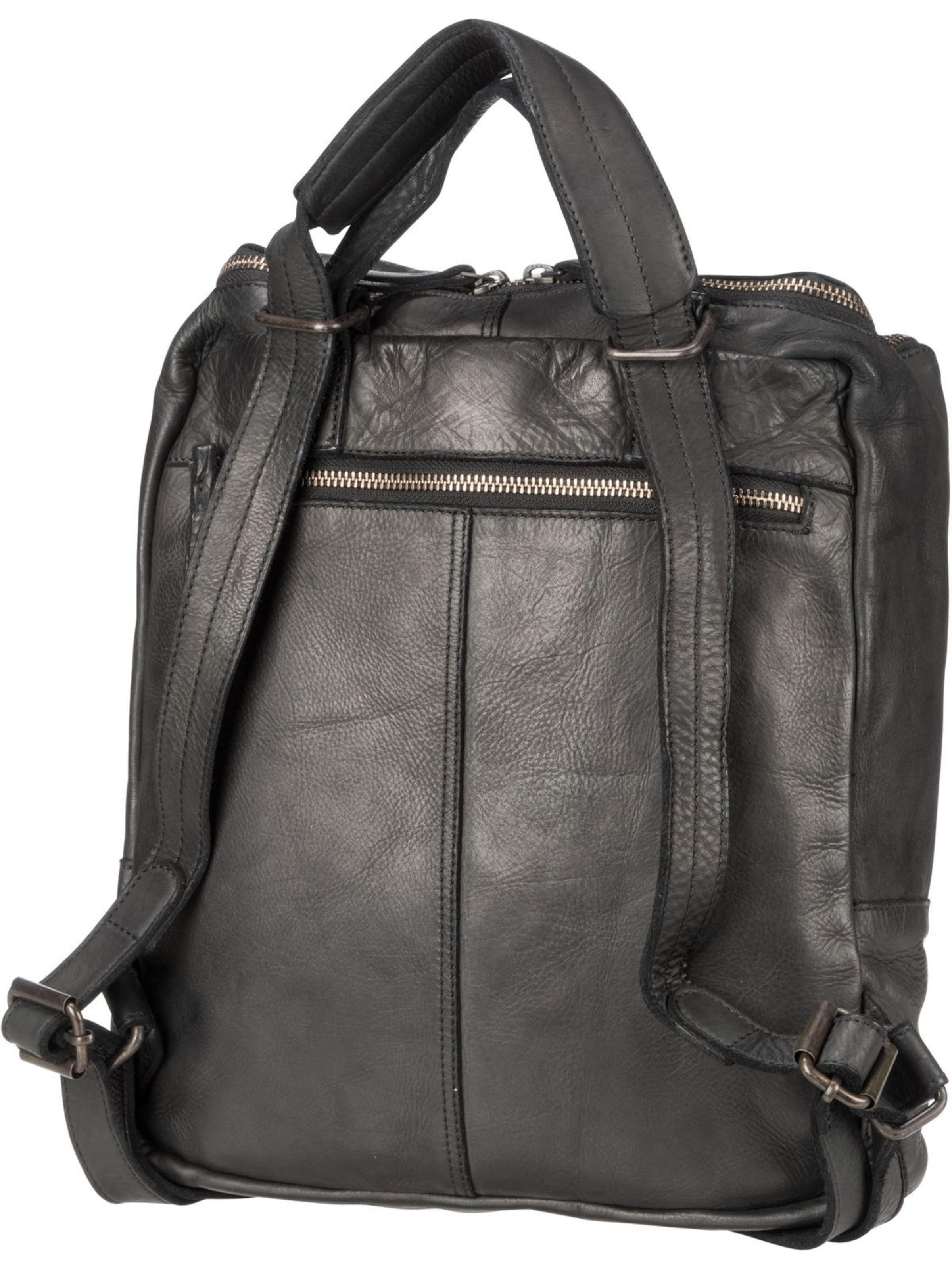 Harold's Backpack in Black