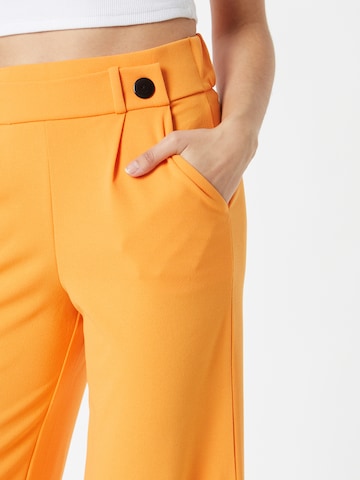 JDY Wide Leg Plissert bukse 'GEGGO' i oransje
