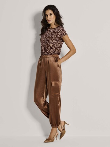 MADELEINE Tapered Hose in Braun