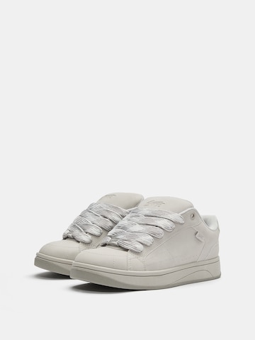 Pull&Bear Rövid szárú sportcipők - szürke