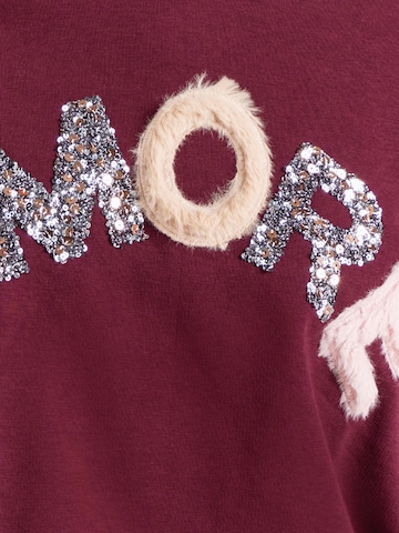 MORE & MORE Суичър 'Amore' в червено