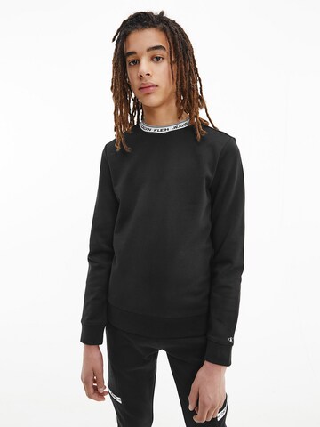 Calvin Klein Jeans Sweatshirt in Schwarz: predná strana