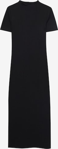 Rochie de la Pull&Bear pe negru: față