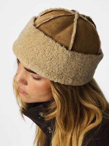 Bonnet 'PCArlo' PIECES en marron