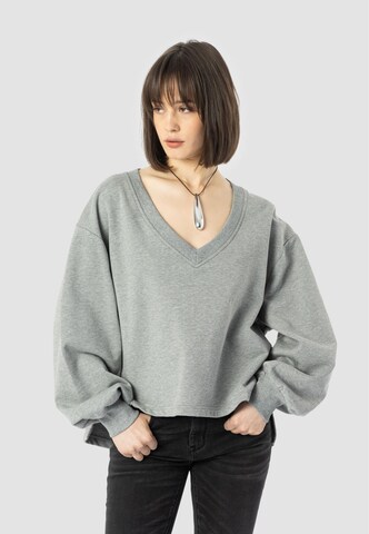 Sweat-shirt 'Hazel' Elias Rumelis en gris : devant