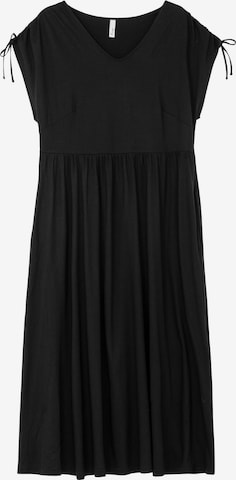 SHEEGO - Vestido en negro: frente