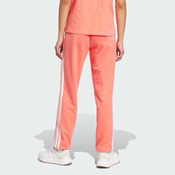 ADIDAS SPORTSWEAR Конический (Tapered) Спортивные штаны 'Essentials' в Красный
