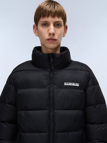 NAPAPIJRI Zimní bunda 'A-MONATE' – černá