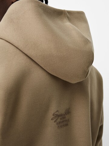 Bershka Sweatshirt in Beige